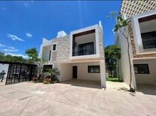Casa RENTA Merida en privada con amenidades Diade temozon Yucatan.