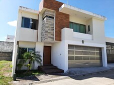 increíble casa en venta en el fracc. lomas diamante, alvarado veracruz.