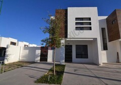 ¡Nueva! Casa en Venta, en sector Aeropuerto/Las Etnias en Torreón, Coahuila.