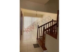 venta de casa en punta san carlos, dos plantas, 2,100.000, por ave. sombrerete, cochera techada