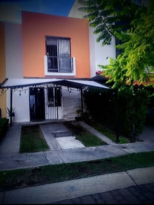 SE VENDE CASA EN PARQUES DEL CENTINELA EN ZAPOPAN