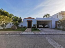 Casas en venta - 976m2 - 3 recámaras - Merida - $5,100,000