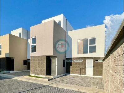 Casa en condominio en venta Calle Daniel Espinoza, Fracc Jesús Jiménez Gallardo, Metepec, México, 52167, Mex