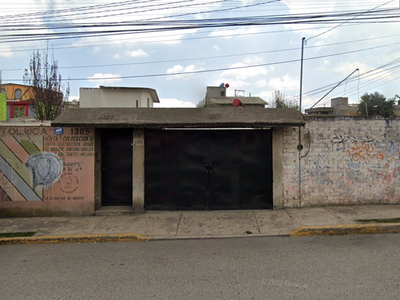 Casa en venta C. Lago Sayula 1305, Mz 004, El Seminario Cuarta Secc, 50170 Toluca De Lerdo, Méx., México