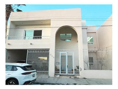 Casa En Venta En Valle Real, Saltillo, Coah.