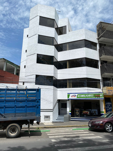 Edificio En Renta En Avenida Ruiz Cortines, 740 M2