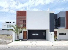 casa en venta en fraccionamiento lomas de la