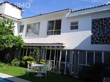 VENTA DE CASA ESTILO COLONIAL CON BUNGALOW EN COLO