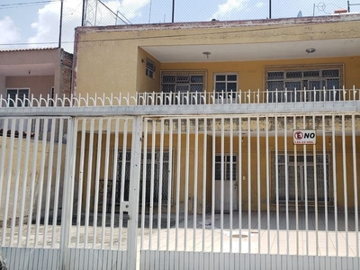 Amplia Casa en Venta en Col. San Andrés a 2.5 Cuadras de San Jacinto