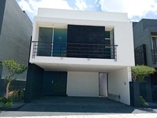 casa en venta 3,850,000 en parque nayarit, lomas de angelopolis