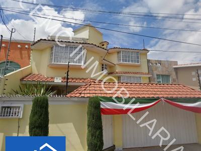 Casa en venta Cerrada Fresnos 6, Mz 009, Casa Blanca, Metepec, Estado De México, México