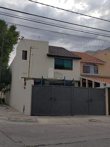 Casa en Venta en Lomas 3a Secc San Luis Potosí, San Luis Potosí