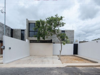 Casa en venta en Mérida, Cholul, 3 recámaras