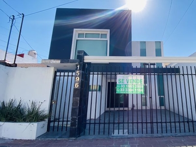 Casa en venta Paseos del Sol