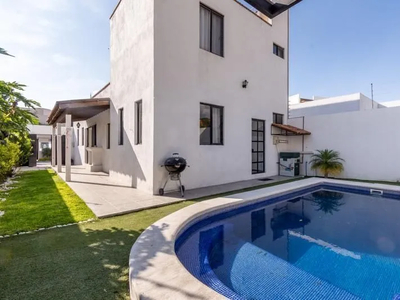 Casa Poniente En Venta, Fraccionamiento El Capricho En San M