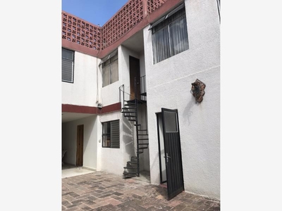 Casas en renta - 560m2 - 6+ recámaras - Santiago de Querétaro - $90,000