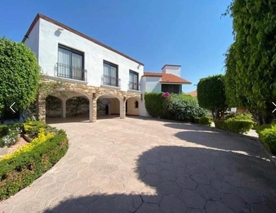 Casas en venta - 1000m2 - 4 recámaras - Jurica - $7,500,000