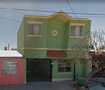 Casas en venta - 114m2 - 3 recámaras - Quintas Carolinas - $1,108,000