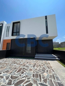 Casas en venta - 180m2 - 3 recámaras - Colima - $2,650,000