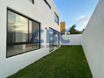 Casas en venta - 194m2 - 3 recámaras - Colima - $3,750,000