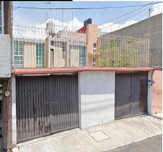 Casas en venta - 230m2 - 4 recámaras - Reforma Iztaccihuatl Sur - $4,080,781