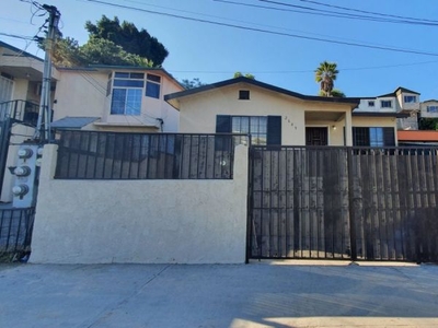 Se renta casa de 3 recámaras en Bulevar Fundadores, Tijuana
