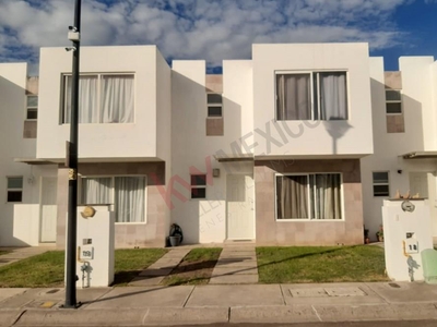 Casa en renta PASEOS DEL BOSQUE magnifica ubicación $ 10.500