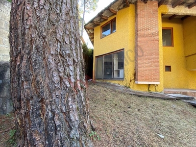 Casas de 2 pisos en obra negra en Avándaro $2,800,000 pesos