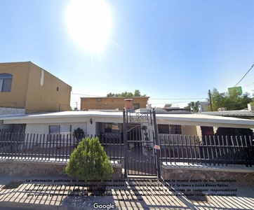 Doomos. Casa en Venta en Mexicali, B.C. Col. Prohogar, calle de Juan Escutia.