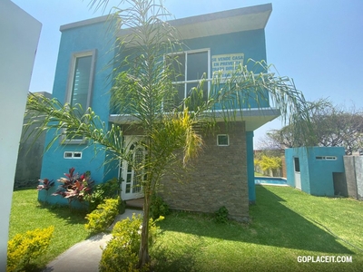 En Venta, Casa con alberca, Oaxtepec, Morelos - 3 baños - 250 m2