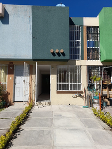 Casa Remodelada En Perfectas Condiciones, En Héroes De Puebla, En Fraccionamiento Cerrado. Trato Directo