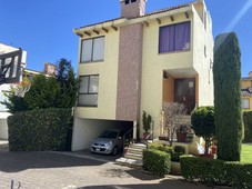 Amplia casa en Condominio con jardín privado, Barrio San Francisco, San Jerónimo