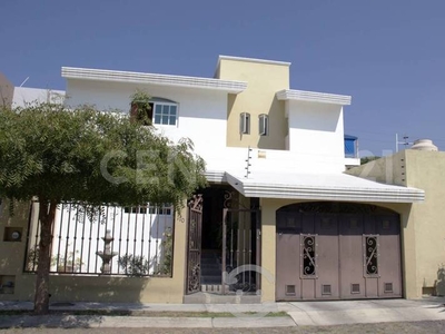 Casa en Venta en Colinas de Santa Bárbara, Colima