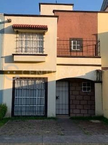 Casa en Venta en Hacienda del Valle II, Toluca,...