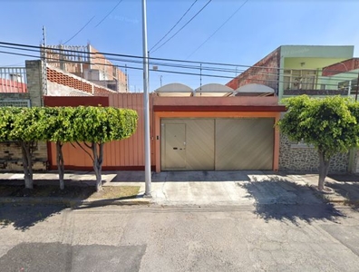 Casa en venta en Jardines de San Manuel, Puebla.