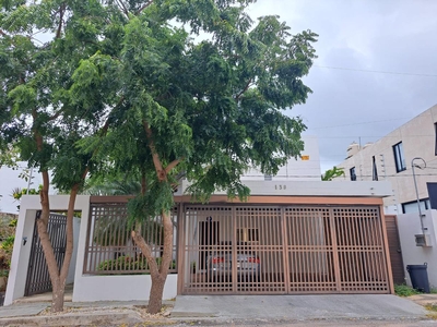 Doomos. Casa en venta en Mérida,Yucatán