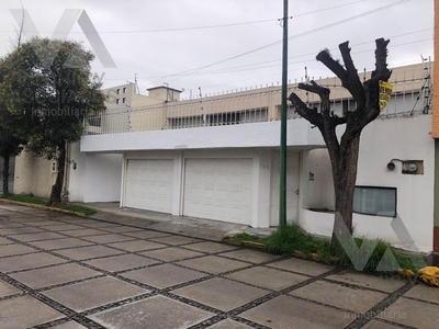 Doomos. CASA HABITACION EN VENTA PARA OFICINAS Y/O CONSULTORIOS, COL. CIPRÉS TOLUCA