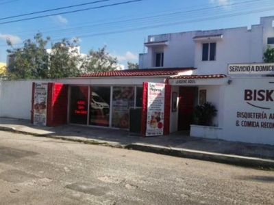 Doomos. Oportunidad de Negocio y Residencia en Av. Yucatán