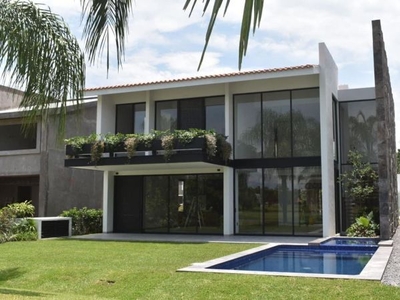 HERMOSA Casa en venta en Fraccionamiento Paraíso Country Club, Emiliano Zapata