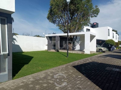 SE VENDE CASA EN EL TIGRE ZAPOPAN JALISCO.