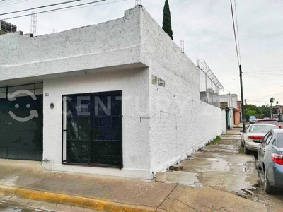 Venta de Local con Terreno, Arenales Tapatíos, ...