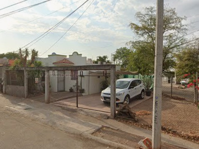 Casa En Remate Bancario En Santa Fe, Culiacán, Sinaloa. -jmjc1