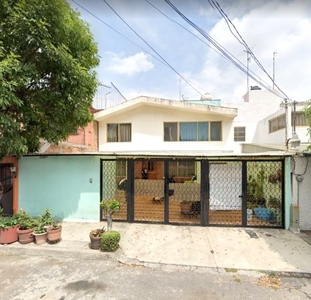 Casa a La Venta en Col. Vergel, Del. Tlalpan