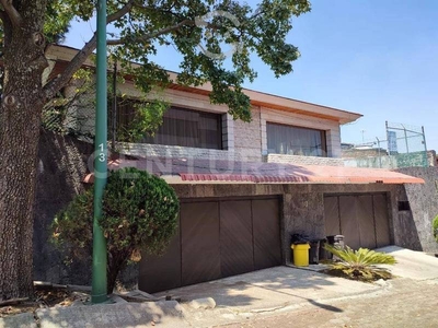 CASA EN VENTA COLONIA CERRADA