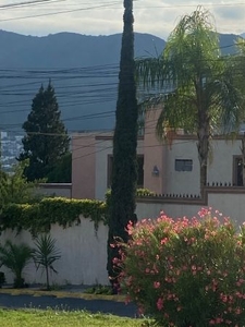 Casa en venta en Contry la Silla en Guadalupe Nuevo Leon