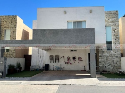 Casa En Venta En Privada Acueducto, Santa Catarina, Nuevo León