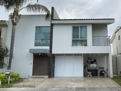 Casa en Venta frente a Parque Jardín Real