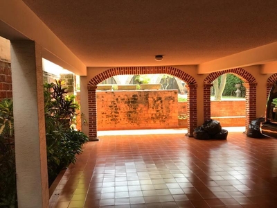 Casa Sola en Venta Para Remodelar Colonia Jardines de Cuernavaca Morelos
