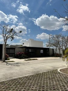 EN VENTA HERMOSA RESIDENCIA LISTA PARA HABITAR