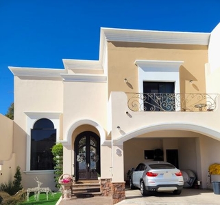 Se vende casa en Santa Lucia Residencial, al norte de Hermosillo.